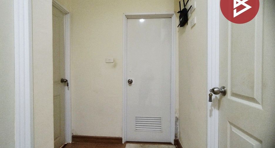 For sale 3 bedrooms townhouse in Mueang Samut Sakhon, Samut Sakhon