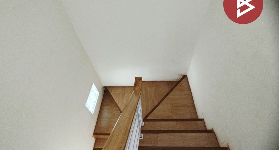 For sale 3 bedrooms townhouse in Mueang Samut Sakhon, Samut Sakhon