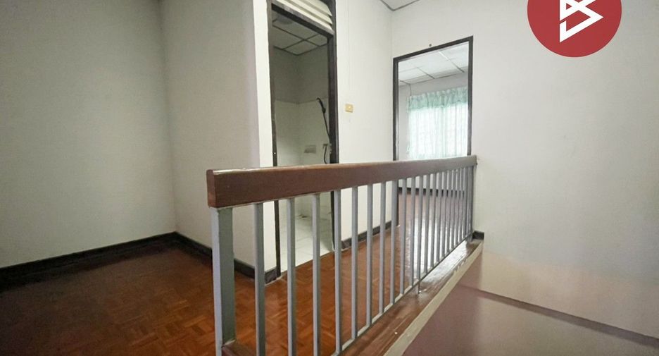 For sale 2 bedrooms townhouse in Bang Pakong, Chachoengsao