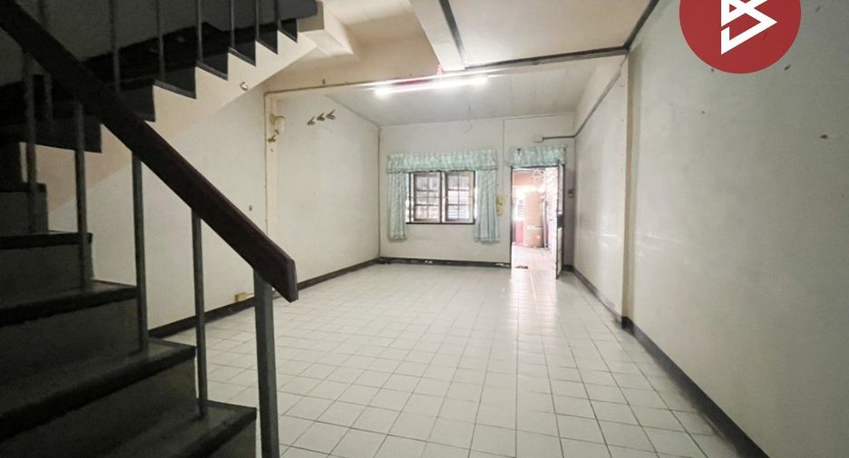 For sale 2 bedrooms townhouse in Bang Pakong, Chachoengsao