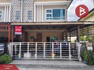 For sale 3 bedrooms townhouse in Sam Phran, Nakhon Pathom