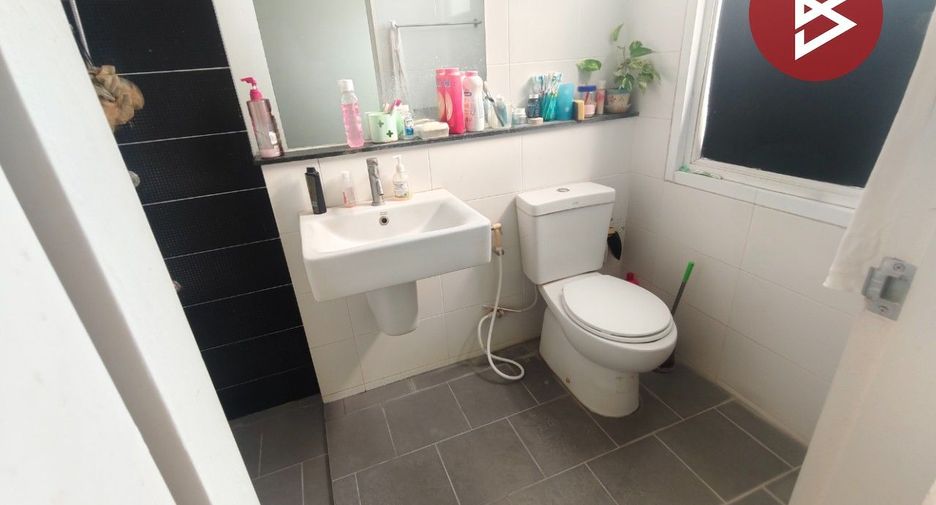 For sale 3 bedrooms townhouse in Bang Phli, Samut Prakan