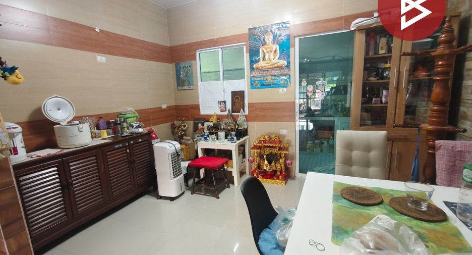 For sale 3 bedrooms townhouse in Bang Phli, Samut Prakan