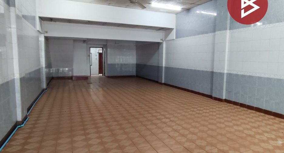 For sale 4 bedrooms retail Space in Bang Phli, Samut Prakan