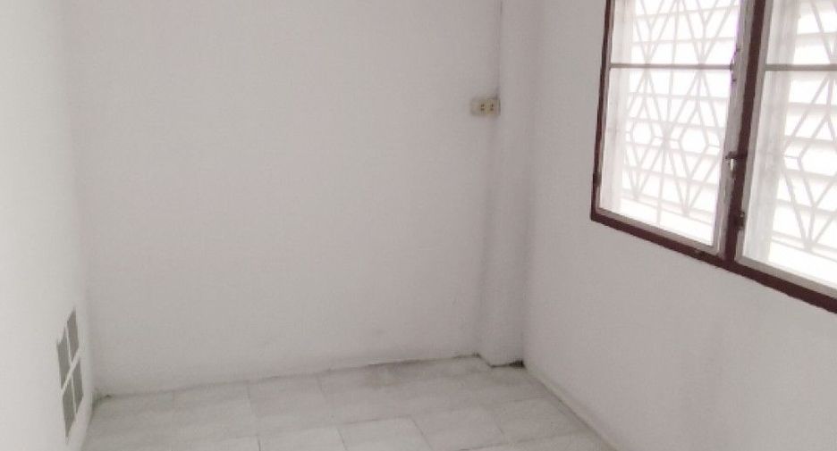 For sale 4 bedrooms retail Space in Bang Phli, Samut Prakan