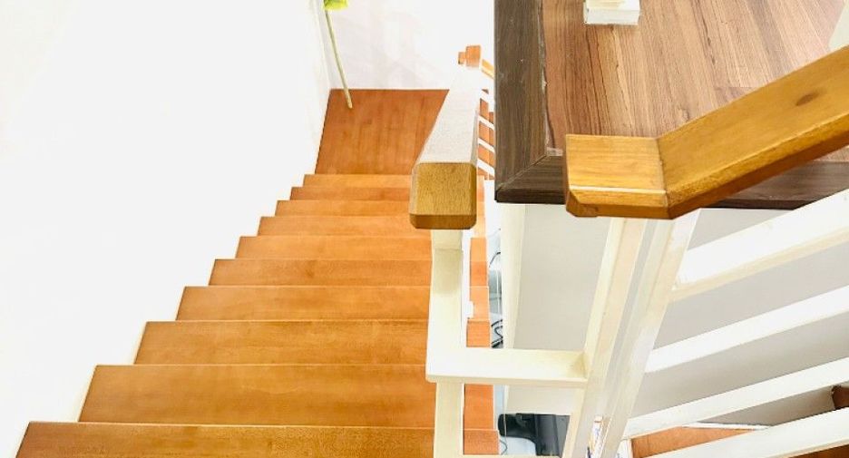 For sale 3 bedrooms townhouse in Bang Khun Thian, Bangkok