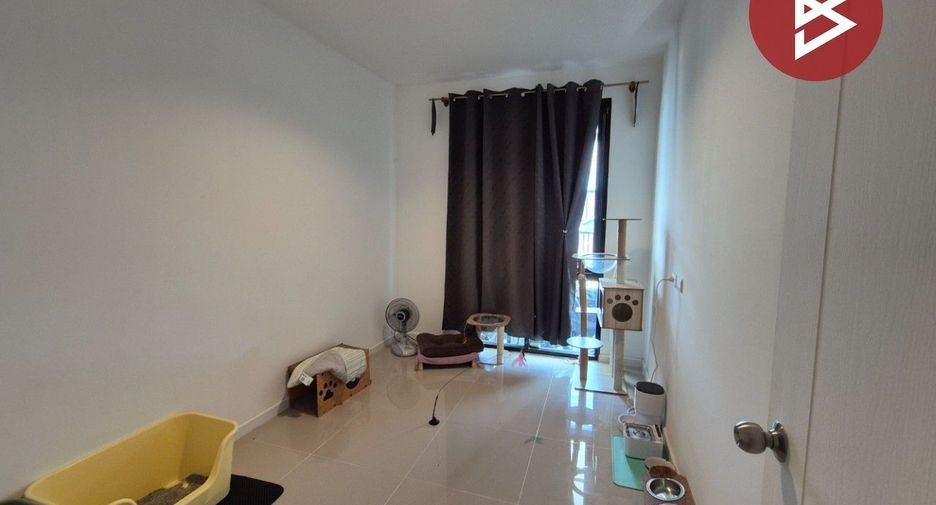 For sale 2 bedrooms townhouse in Bang Nam Priao, Chachoengsao