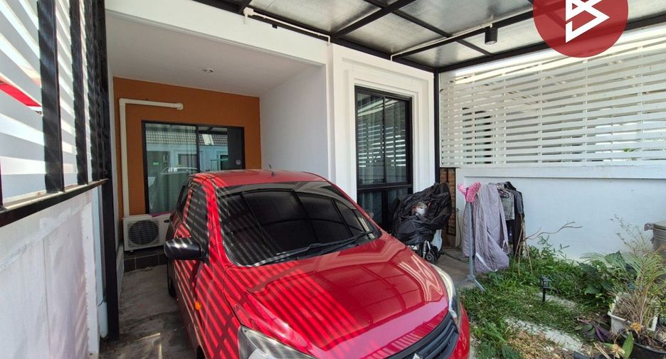 For sale 2 bedrooms townhouse in Bang Nam Priao, Chachoengsao