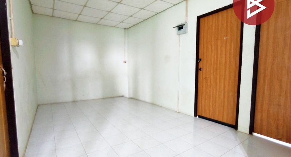 For sale 4 ベッドルーム townhouse in Ban Phaeo, Samut Sakhon