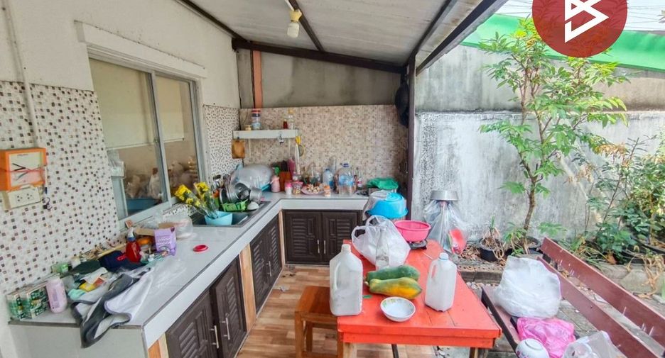 Reihenhaus zum Kauf mit 3 Zimmer in Mueang Samut Prakan, Samut Prakan