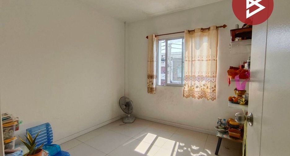 Reihenhaus zum Kauf mit 3 Zimmer in Mueang Samut Prakan, Samut Prakan