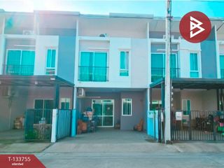 À vendre 3 chambres maison de ville à Sam Phran, Nakhon Pathom