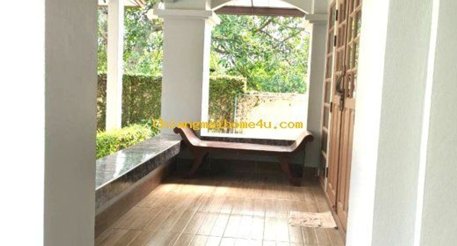 For rent 4 bedrooms house in Mueang Chiang Mai, Chiang Mai