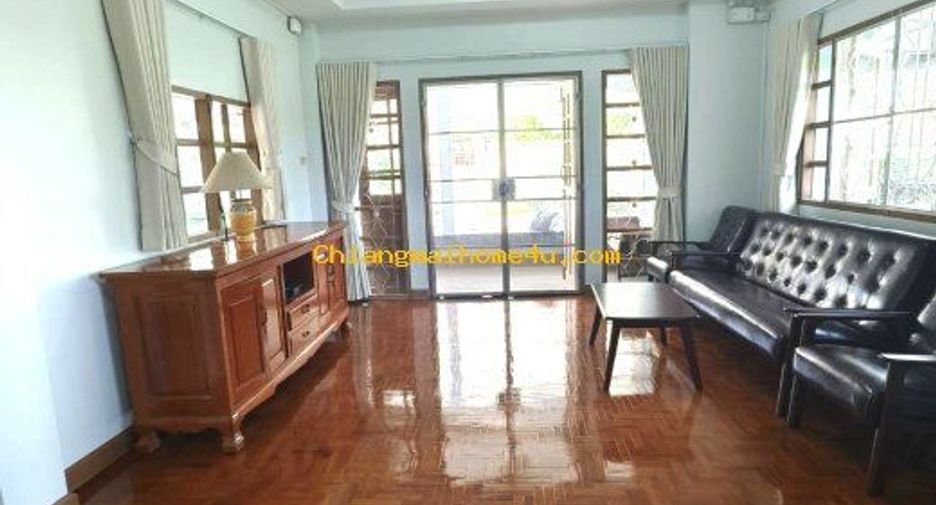 For rent 4 bedrooms house in Mueang Chiang Mai, Chiang Mai
