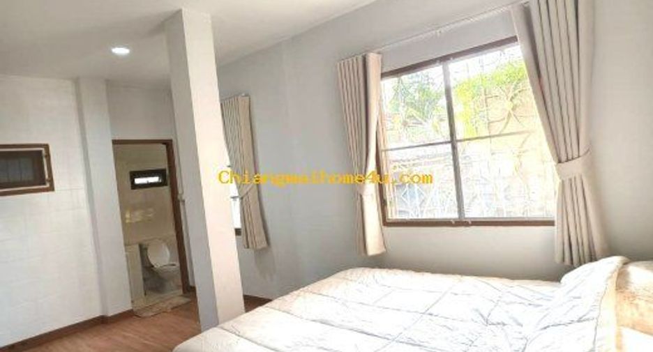 For rent 4 bedrooms house in Mueang Chiang Mai, Chiang Mai