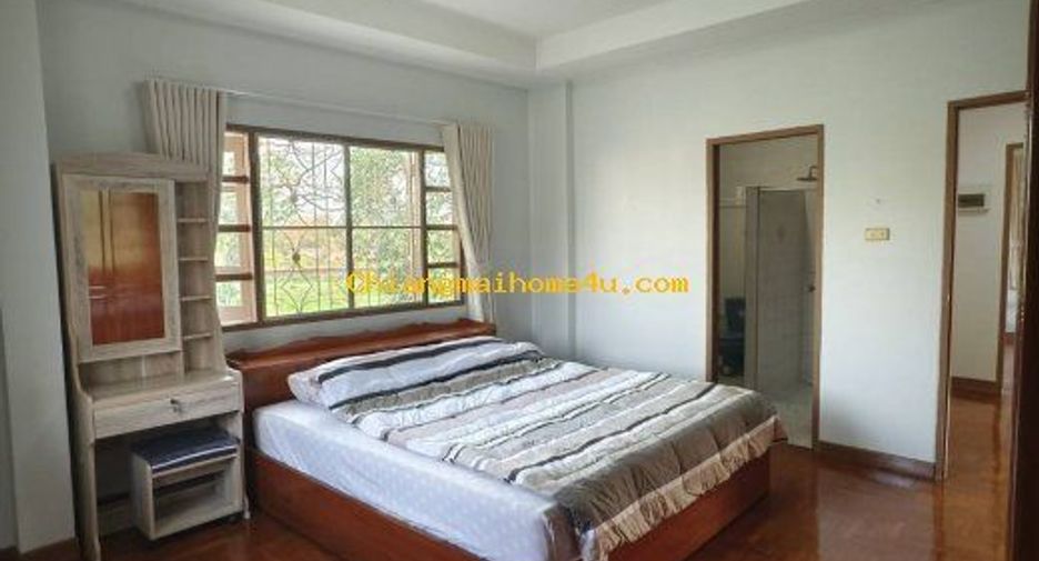 For rent 4 bedrooms house in Mueang Chiang Mai, Chiang Mai