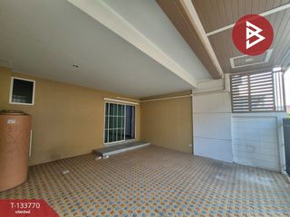 For sale 3 bedrooms townhouse in Mueang Samut Sakhon, Samut Sakhon