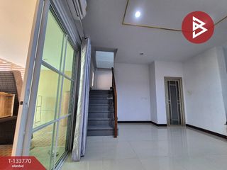 For sale 3 bedrooms townhouse in Mueang Samut Sakhon, Samut Sakhon