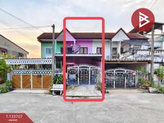 出售 2 卧室 联排别墅 在 Mueang Samut Sakhon, Samut Sakhon