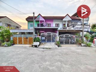出售 2 卧室 联排别墅 在 Mueang Samut Sakhon, Samut Sakhon