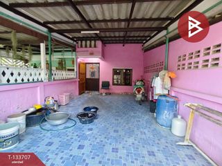出售 2 卧室 联排别墅 在 Mueang Samut Sakhon, Samut Sakhon