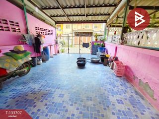 出售 2 卧室 联排别墅 在 Mueang Samut Sakhon, Samut Sakhon