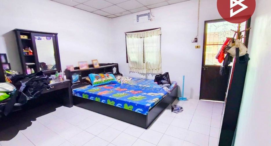 For sale 2 bedrooms townhouse in Mueang Samut Sakhon, Samut Sakhon