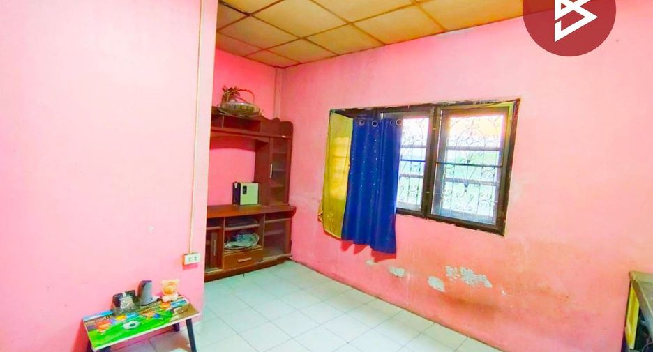 For sale 2 bedrooms townhouse in Mueang Samut Sakhon, Samut Sakhon