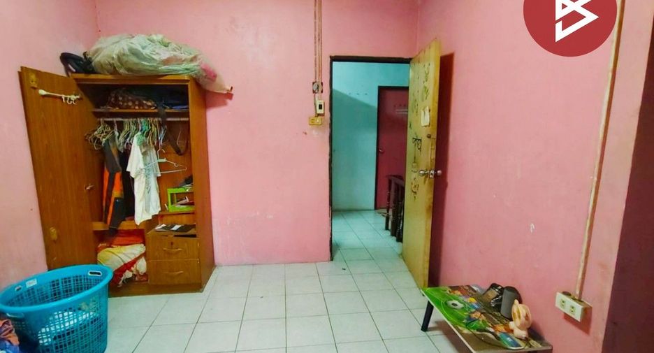 For sale 2 bedrooms townhouse in Mueang Samut Sakhon, Samut Sakhon