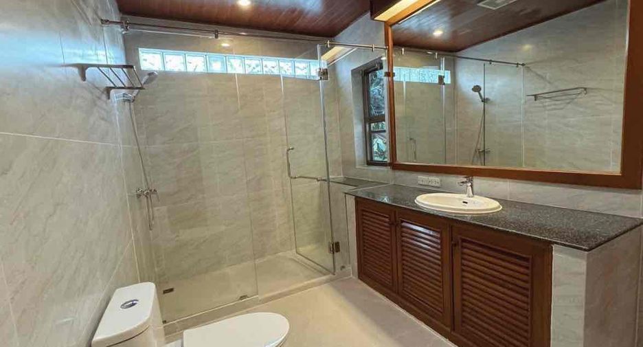Haus zur Miete mit 4 Zimmer in Pak Kret, Nonthaburi
