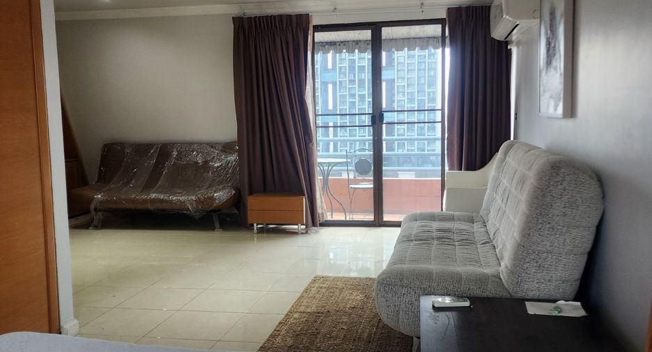 For sale 3 bedrooms condo in Sathon, Bangkok