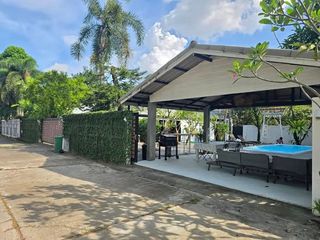 Villa zur Miete mit 4 Zimmer in Mueang Chiang Mai, Chiang Mai