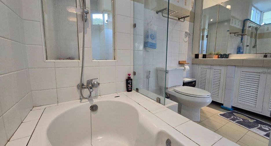 Villa zur Miete mit 4 Zimmer in Mueang Chiang Mai, Chiang Mai