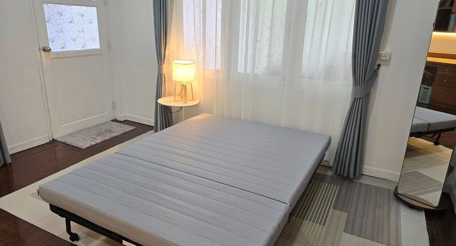 Villa zur Miete mit 4 Zimmer in Mueang Chiang Mai, Chiang Mai