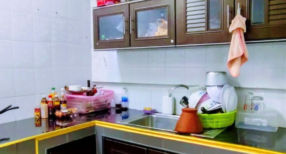 For sale 2 bedrooms townhouse in Bang Phli, Samut Prakan