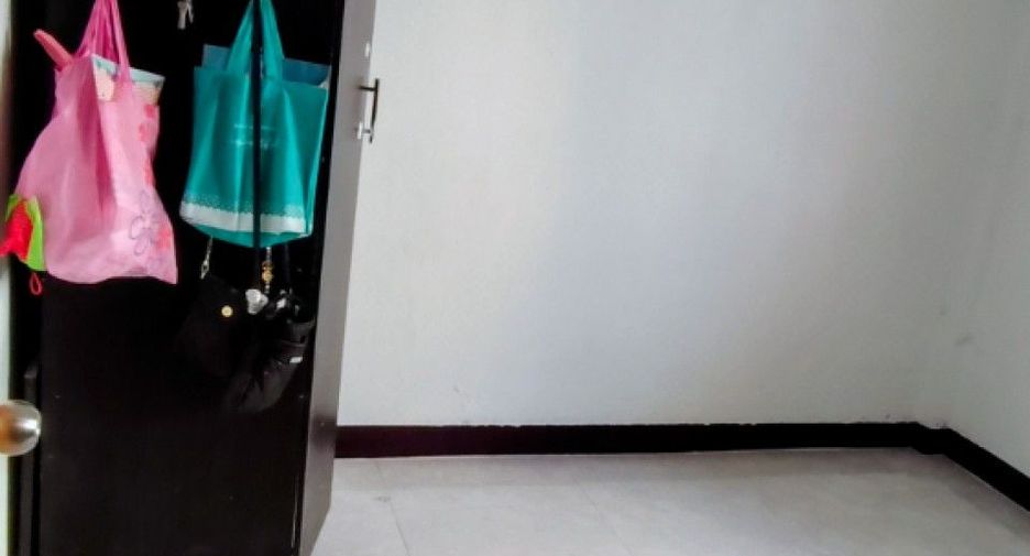 For sale 2 bedrooms townhouse in Bang Phli, Samut Prakan