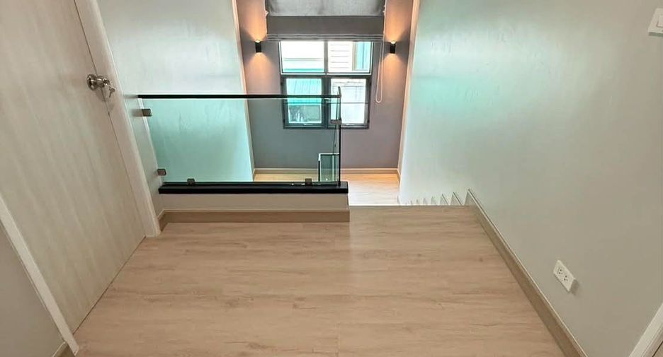 For rent 5 bedrooms villa in Hang Dong, Chiang Mai