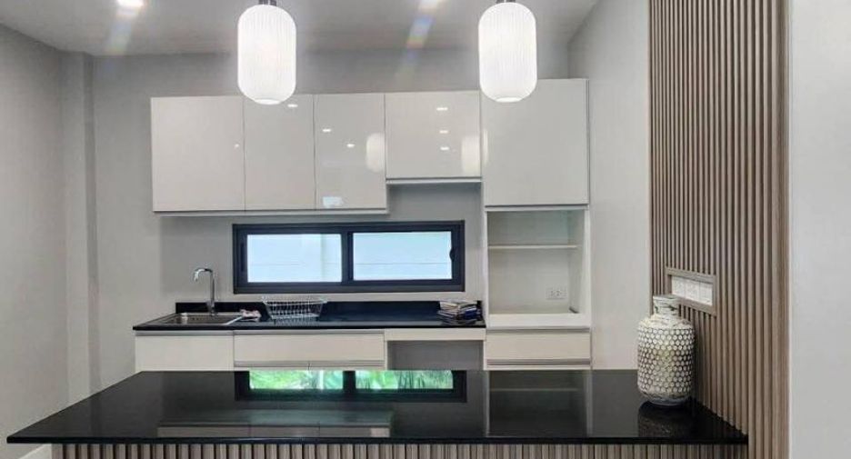 For rent 5 bedrooms villa in Hang Dong, Chiang Mai