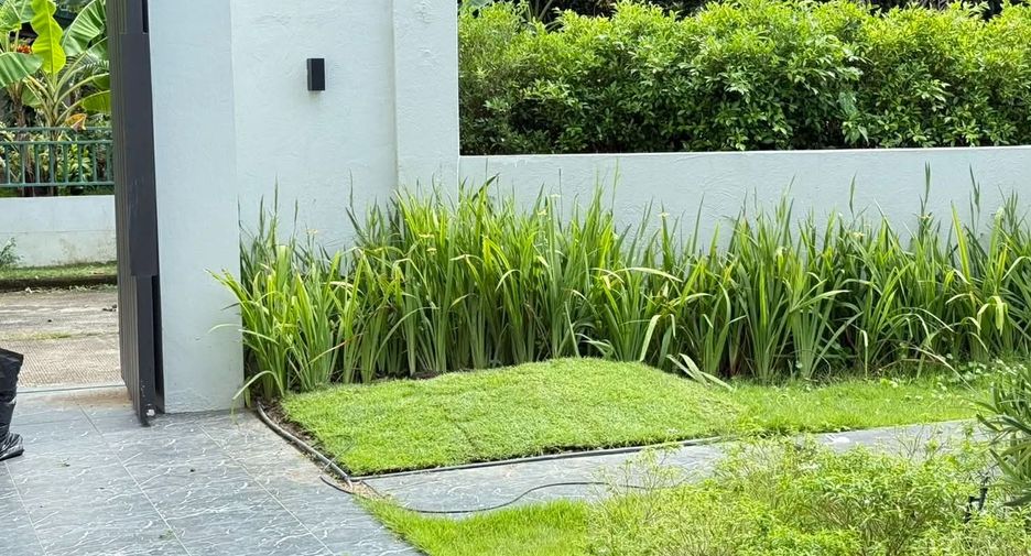 For rent 5 bedrooms villa in Hang Dong, Chiang Mai