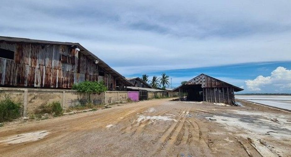For sale 1 bed warehouse in Kaeng Krachan, Phetchaburi