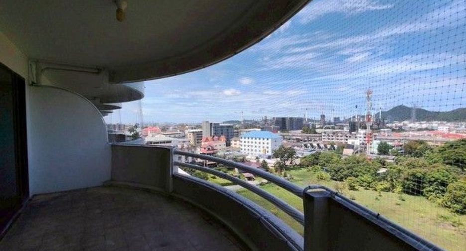 For sale 1 bed condo in Si Racha, Chonburi