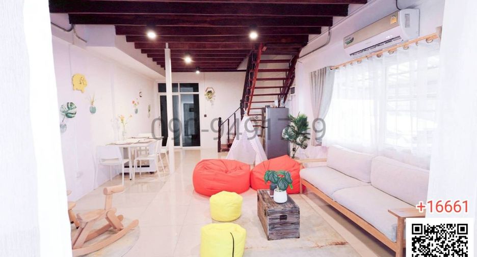 For rent 3 ベッドルーム townhouse in Din Daeng, Bangkok