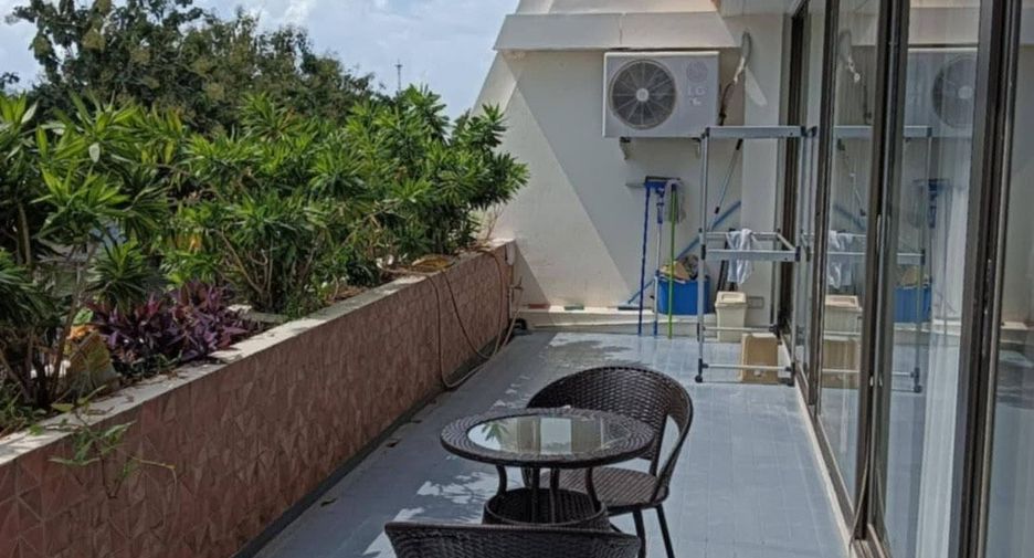For rent 2 bedrooms condo in Bang Lamung, Chonburi