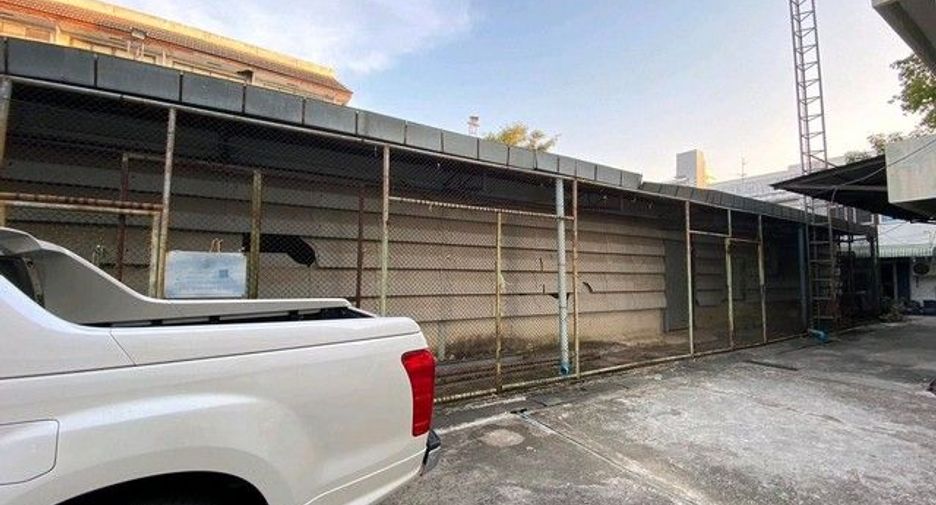 For rent 1 bed warehouse in Bangkok Noi, Bangkok