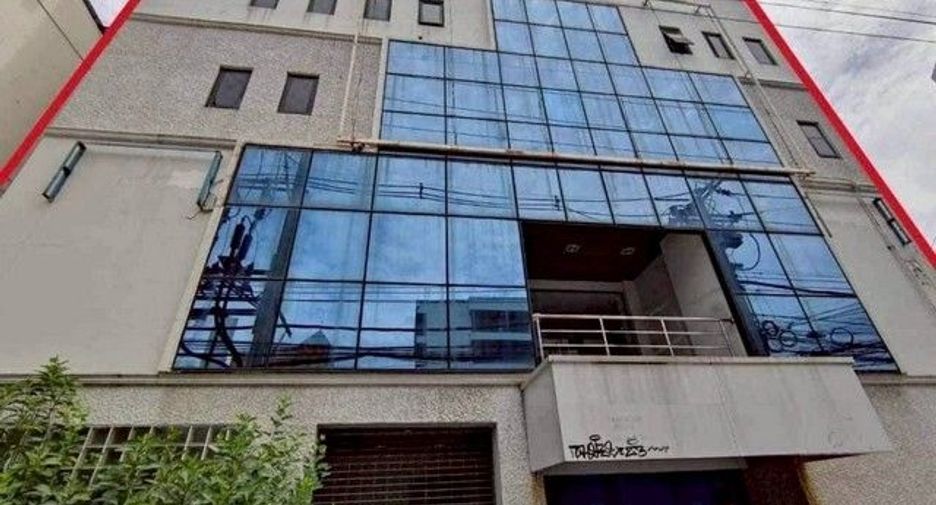 Oficina en alquiler de 10 habitaciones en Bang Rak, Bangkok