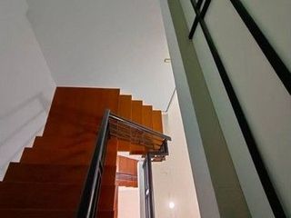 Аренда 4 спальни офис в Bang Phli, Самутпракан