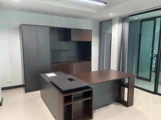 For rent 5 ベッドルーム office in Bang Khae, Bangkok