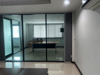 For rent 5 ベッドルーム office in Bang Khae, Bangkok