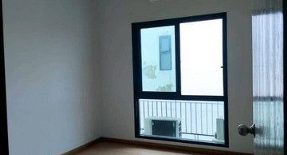 Büro zur Miete mit 3 Zimmer in Saphan Sung, Bangkok