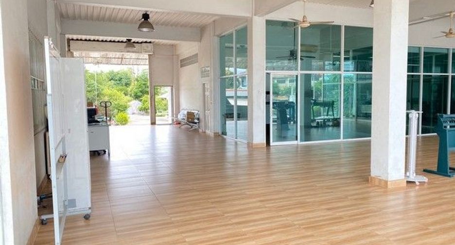 For rent 1 bed office in Lat Krabang, Bangkok